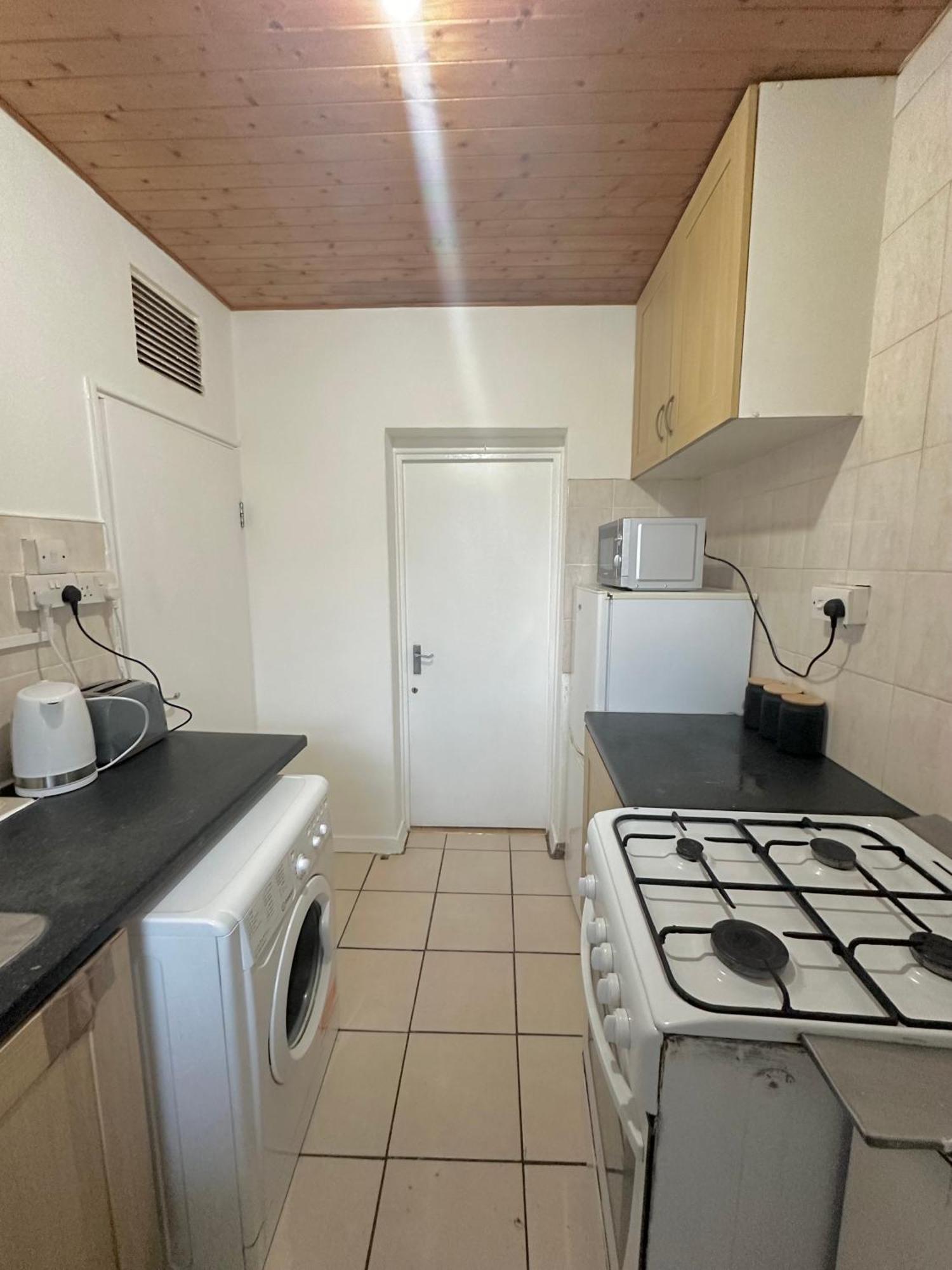 1 Bedroom Flat In Whitechapel, London Exterior photo